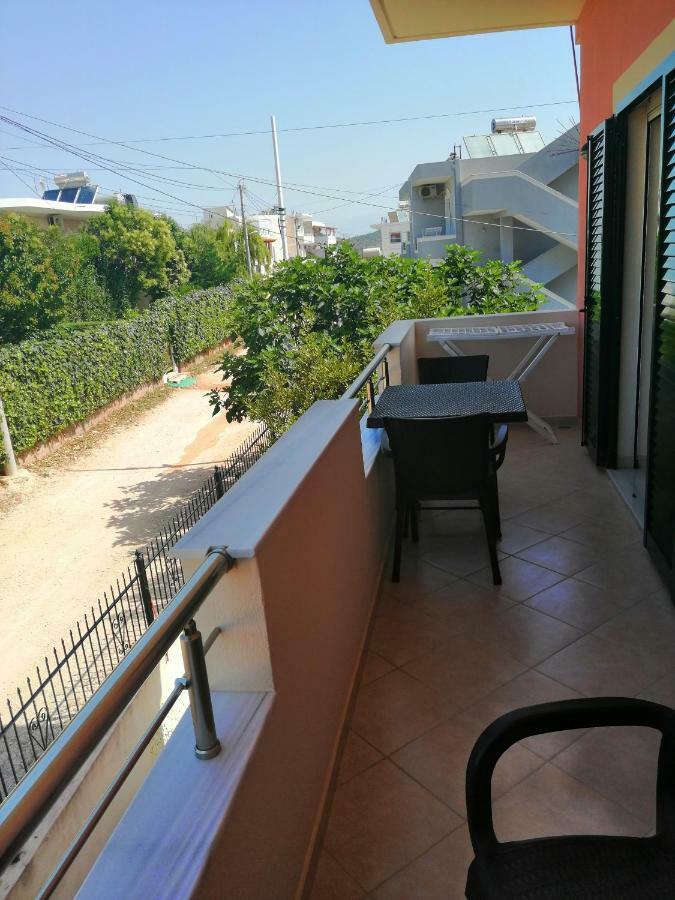 Helen's House Апартаменты *