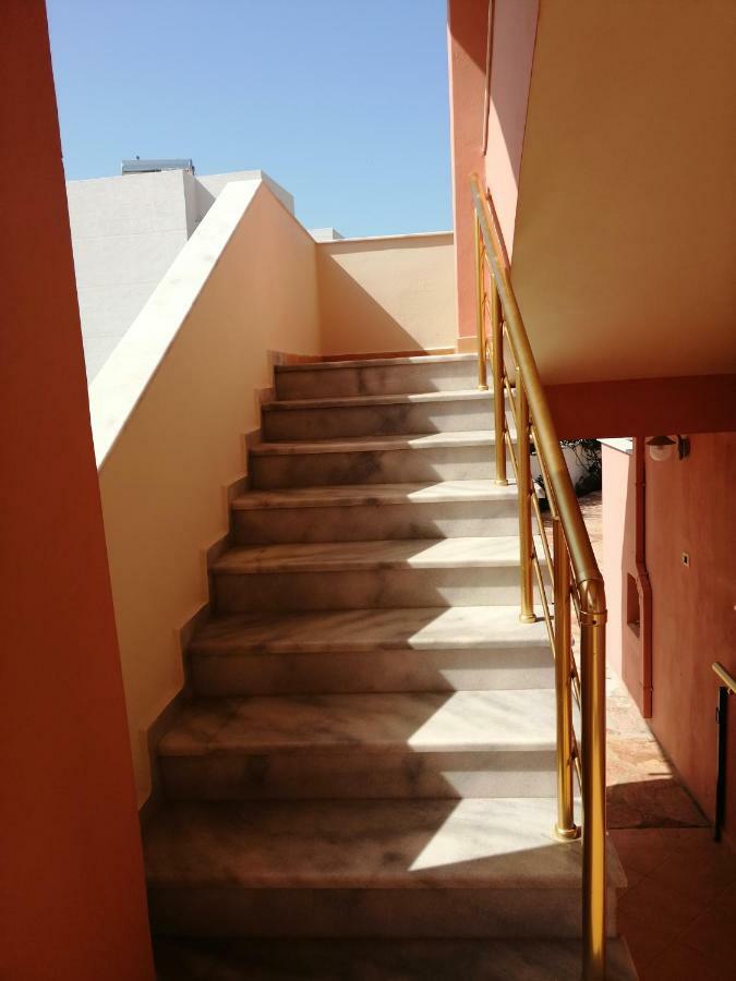 Helen's House * Ksamil