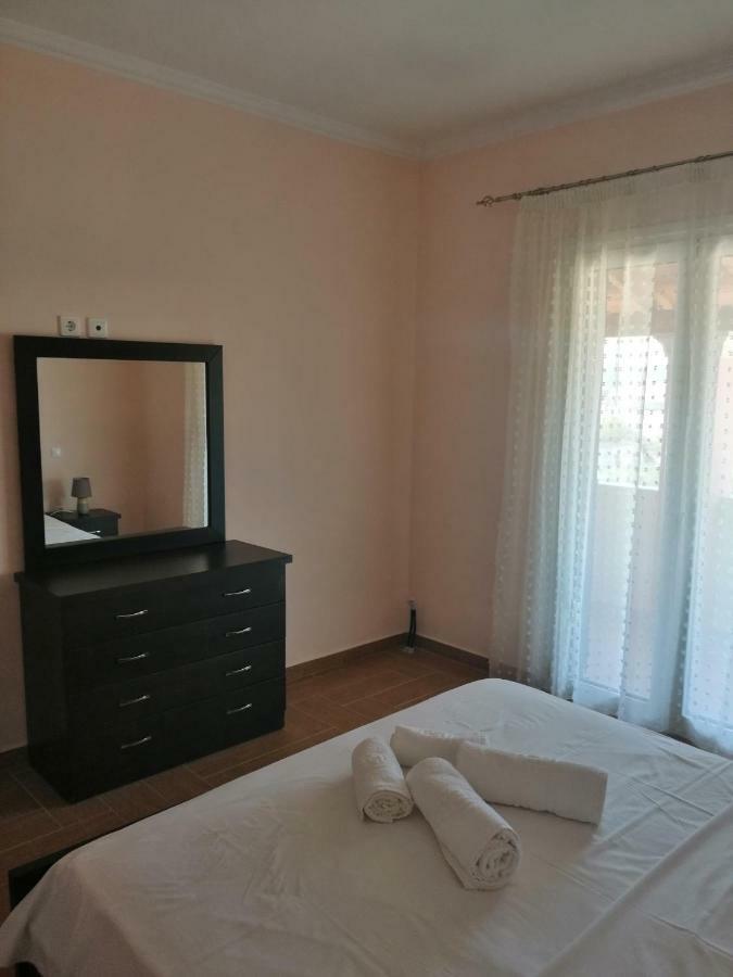 Апартаменты Helen's House Ксамил
